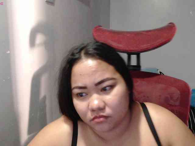 BubbleButtPinay webcam