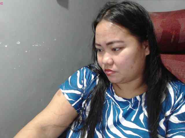 BubbleButtPinay webcam