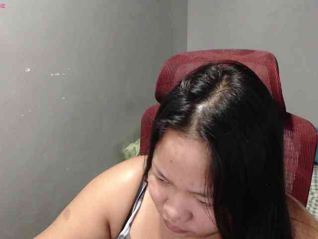 BubbleButtPinay webcam