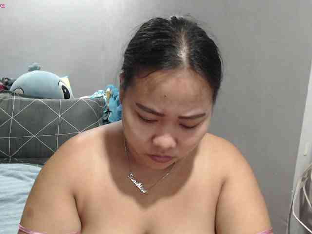 BubbleButtPinay webcam