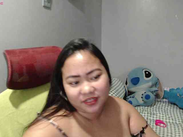 BubbleButtPinay webcam