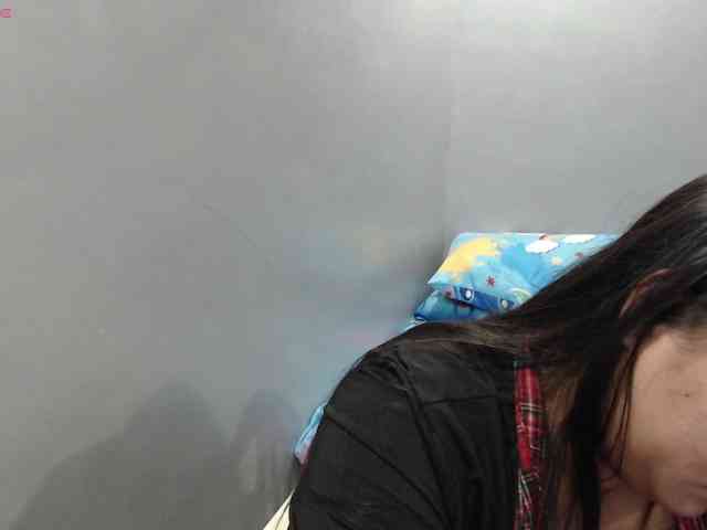 BubbleButtPinay webcam