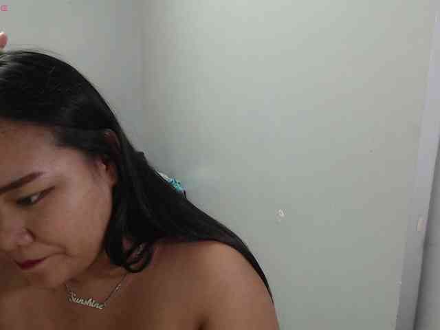 BubbleButtPinay webcam