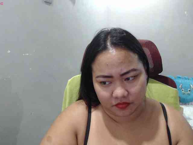 BubbleButtPinay webcam