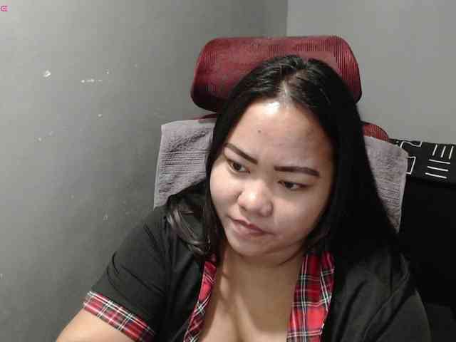BubbleButtPinay webcam