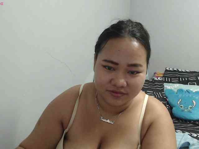 BubbleButtPinay webcam