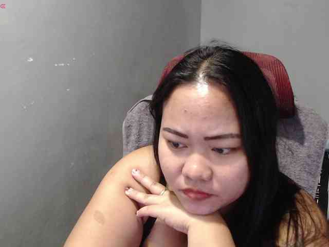 BubbleButtPinay webcam