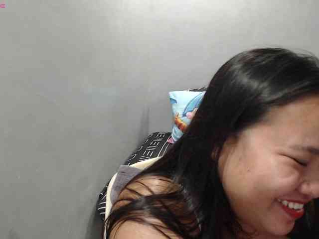 BubbleButtPinay webcam