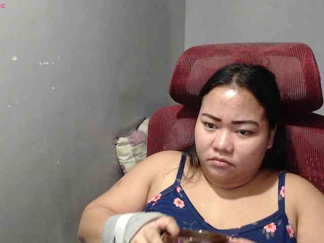 BubbleButtPinay webcam