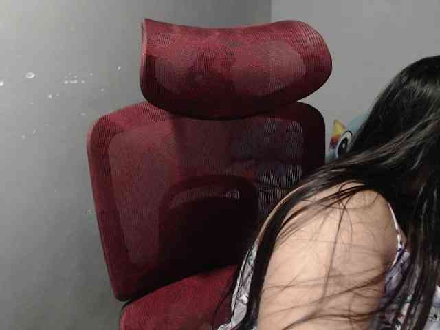 BubbleButtPinay webcam