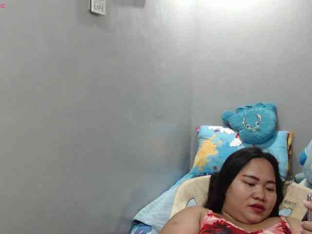 BubbleButtPinay webcam