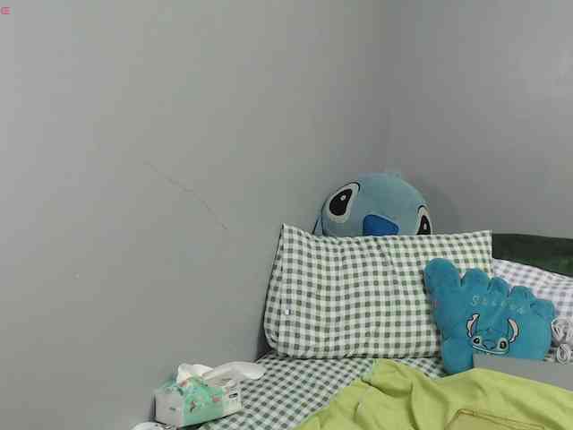 BubbleButtPinay webcam