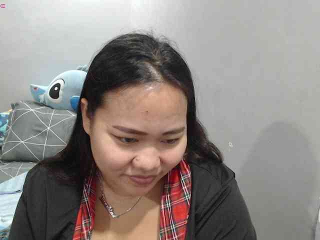 BubbleButtPinay webcam