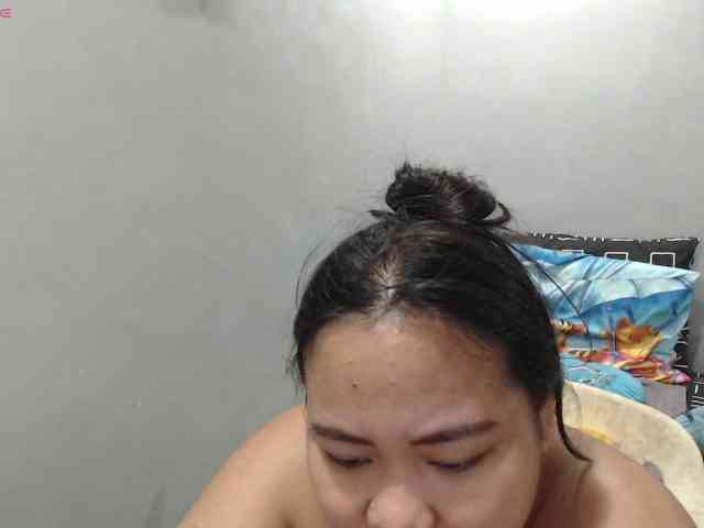 BubbleButtPinay webcam