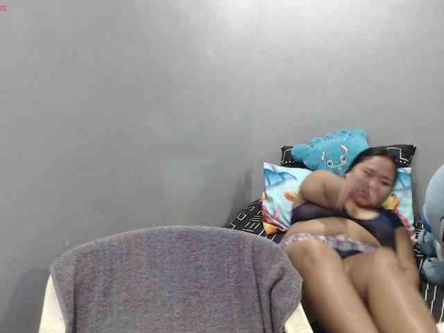 BubbleButtPinay webcam