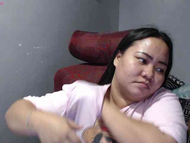 BubbleButtPinay webcam