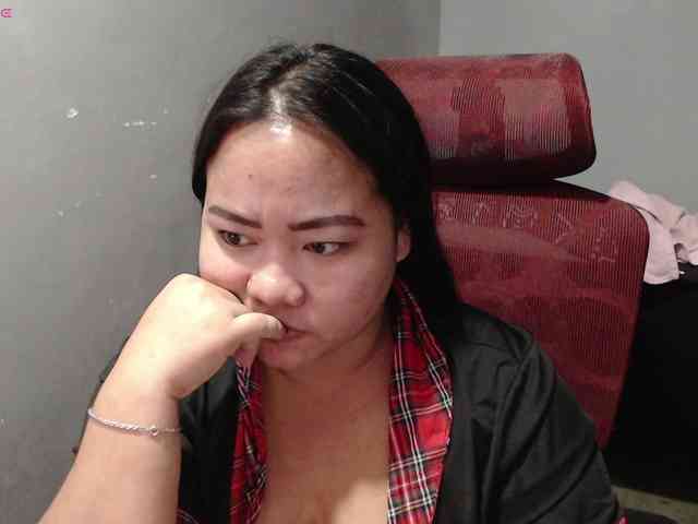 BubbleButtPinay webcam