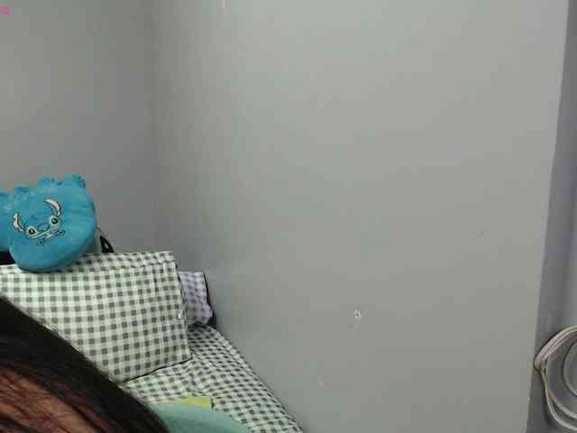 BubbleButtPinay webcam