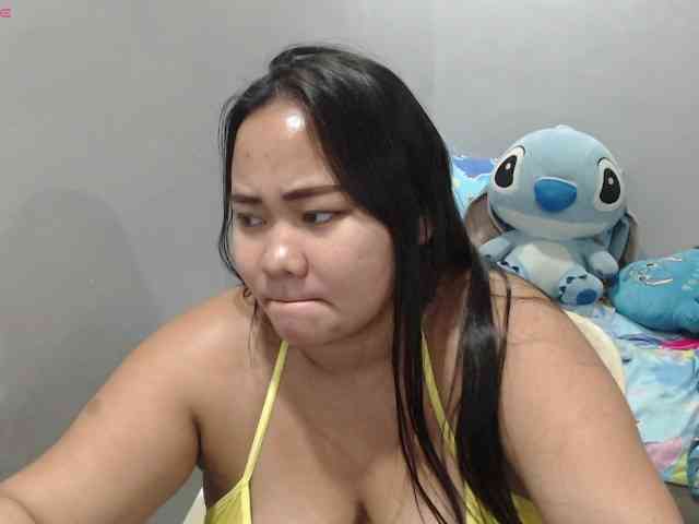 BubbleButtPinay webcam