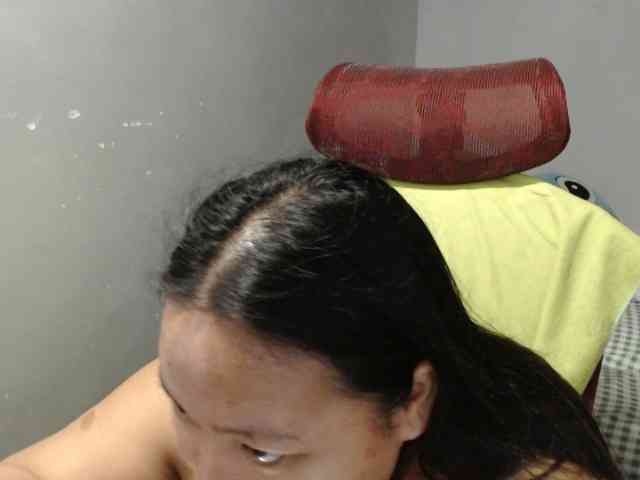 BubbleButtPinay webcam