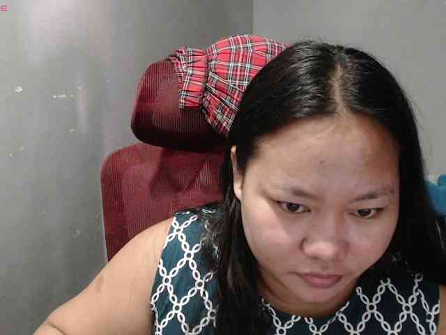 BubbleButtPinay webcam