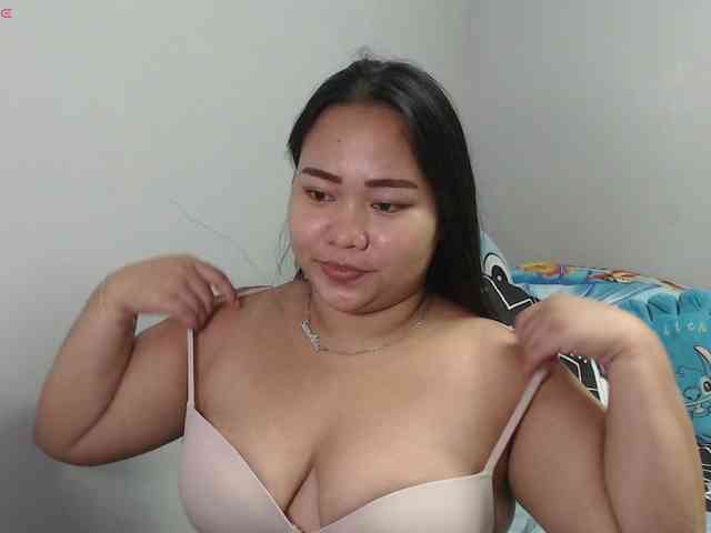 BubbleButtPinay webcam