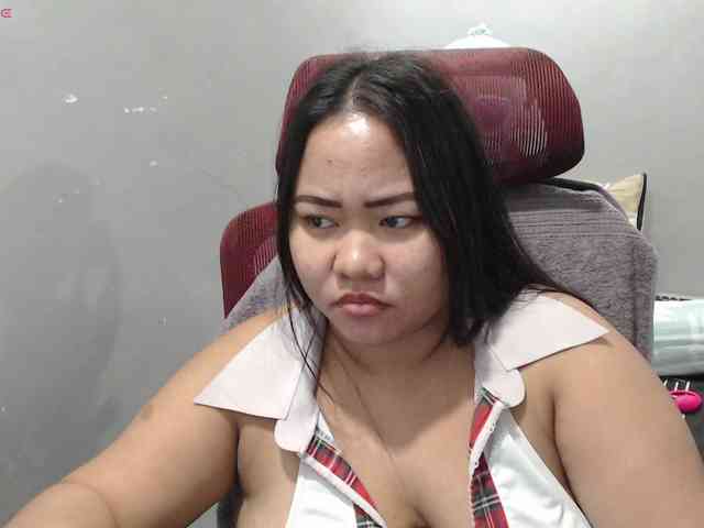 BubbleButtPinay webcam