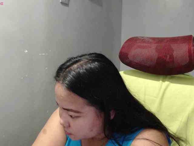 BubbleButtPinay webcam