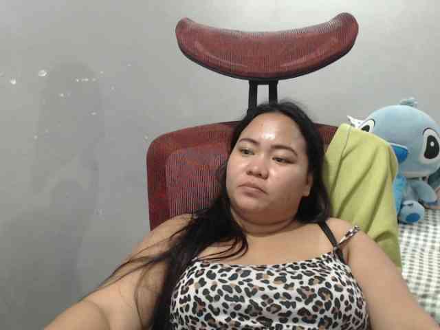 BubbleButtPinay webcam