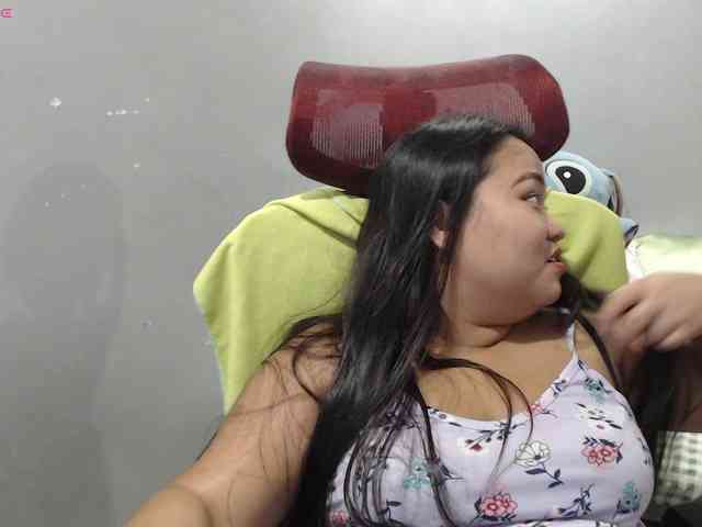 BubbleButtPinay webcam