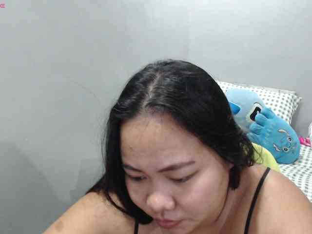 BubbleButtPinay webcam