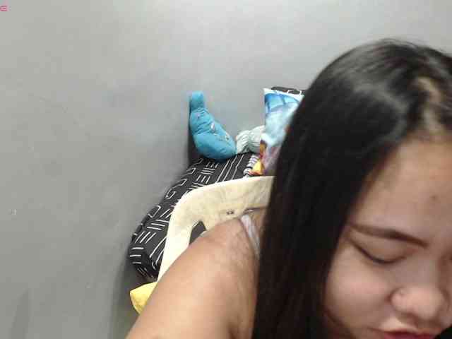 BubbleButtPinay webcam