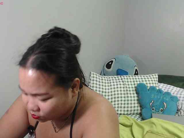 BubbleButtPinay webcam