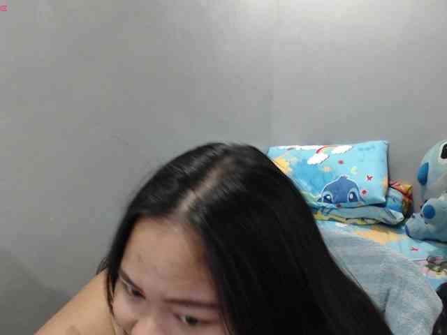 BubbleButtPinay webcam