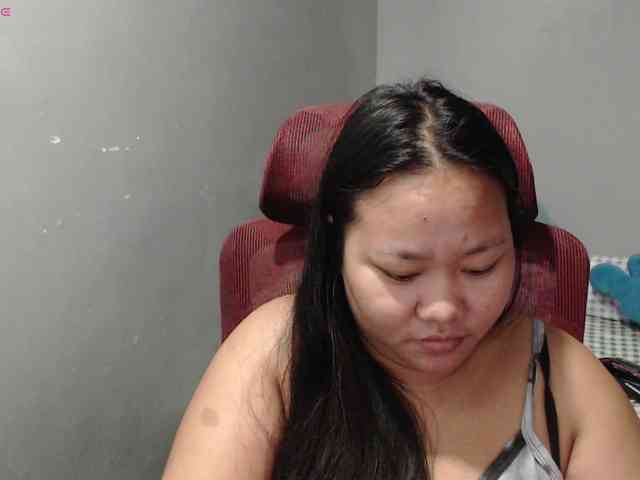 BubbleButtPinay webcam