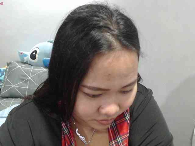 BubbleButtPinay webcam