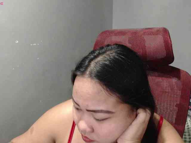 BubbleButtPinay webcam