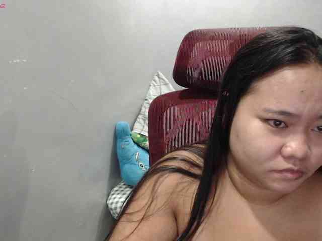 BubbleButtPinay webcam