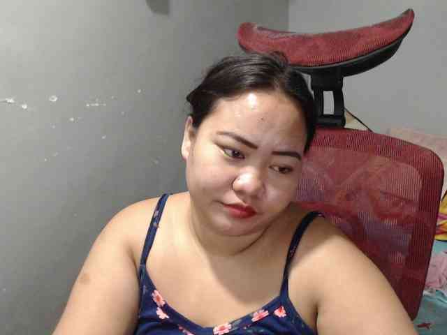 BubbleButtPinay webcam