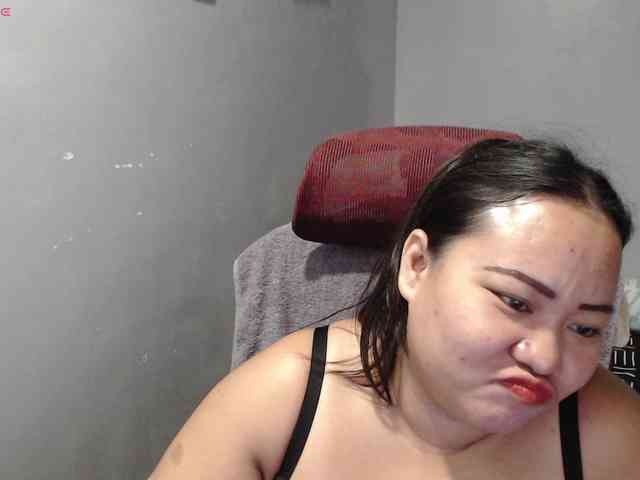 BubbleButtPinay webcam