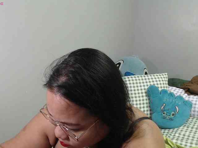 BubbleButtPinay webcam