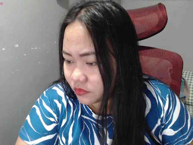 BubbleButtPinay webcam