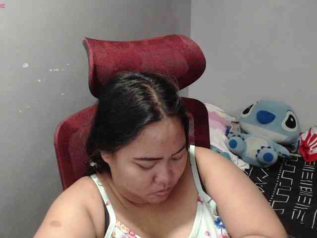 BubbleButtPinay webcam