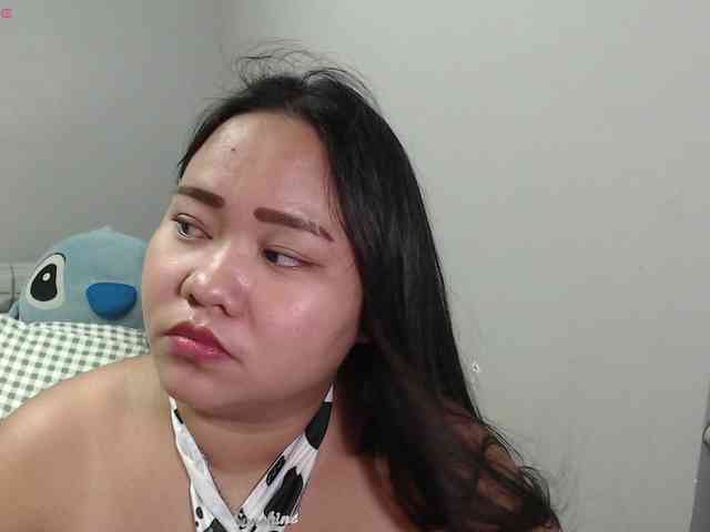 BubbleButtPinay webcam