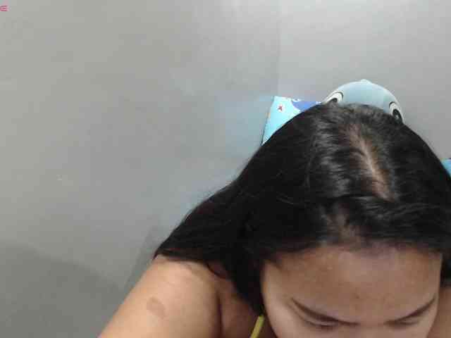 BubbleButtPinay webcam