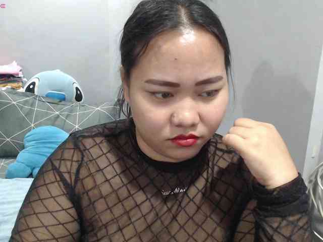 BubbleButtPinay webcam