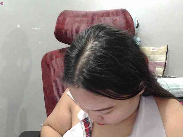 BubbleButtPinay webcam