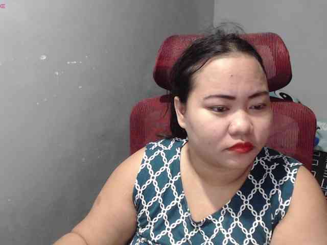 BubbleButtPinay webcam