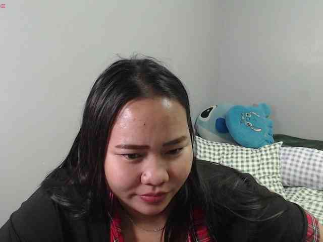 BubbleButtPinay webcam