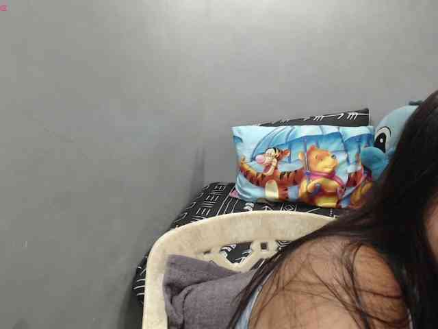 BubbleButtPinay webcam